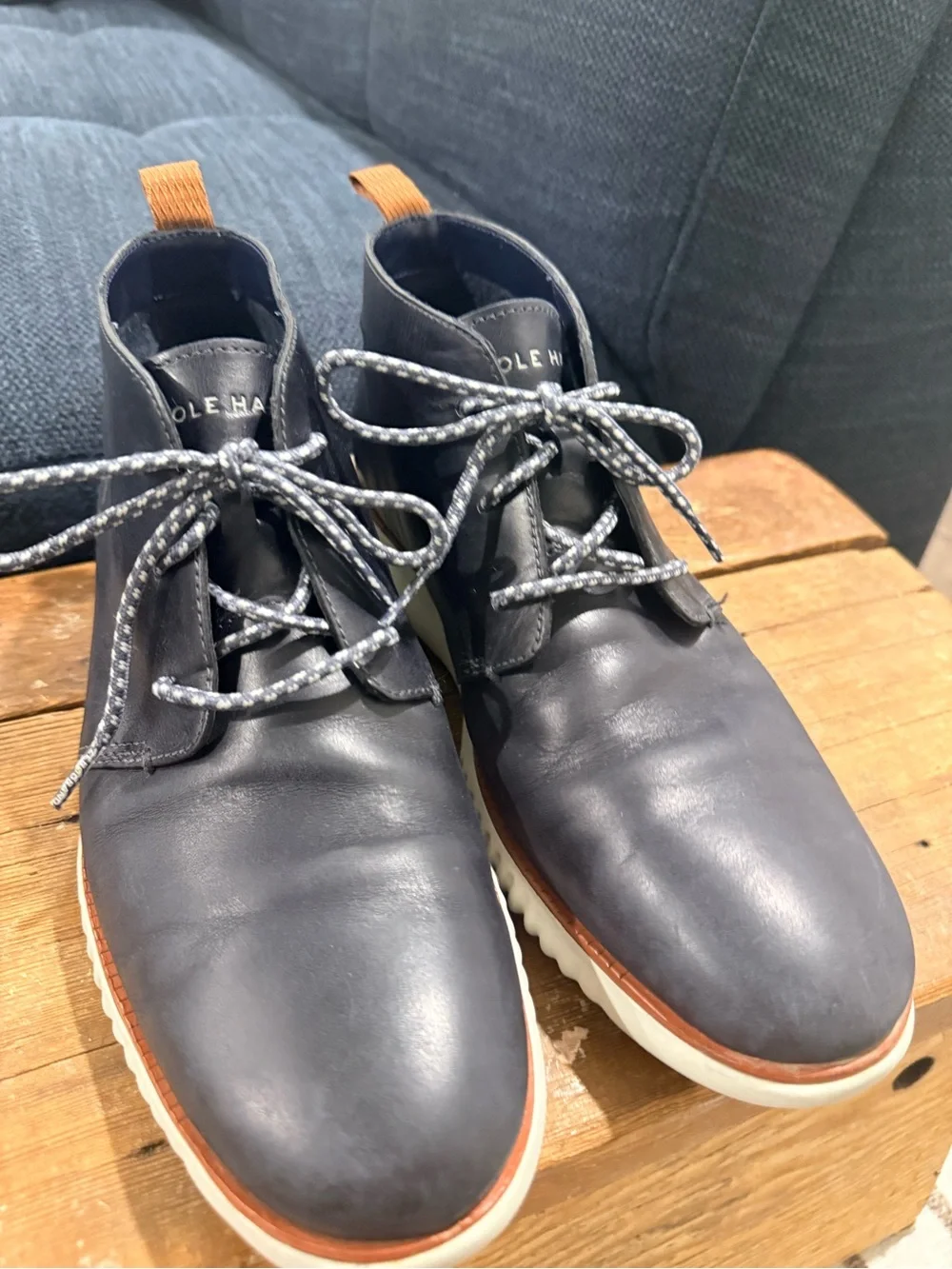 Cole Haan Men’s Navy Leather Chukka Boots with White Sole Size 8.5